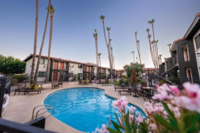 205 Fully Furnished 1BR Suite-Prime Location